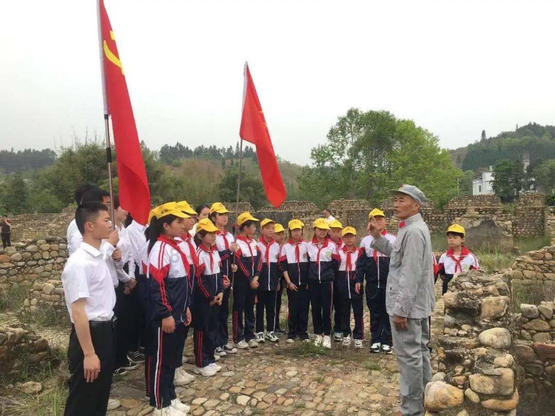 福莱纳找车轮